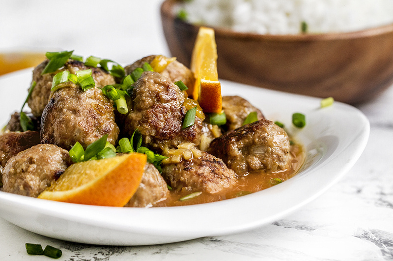 
Фрикадельки Кунг-фу панды с апельсинами и рисом Жасмин