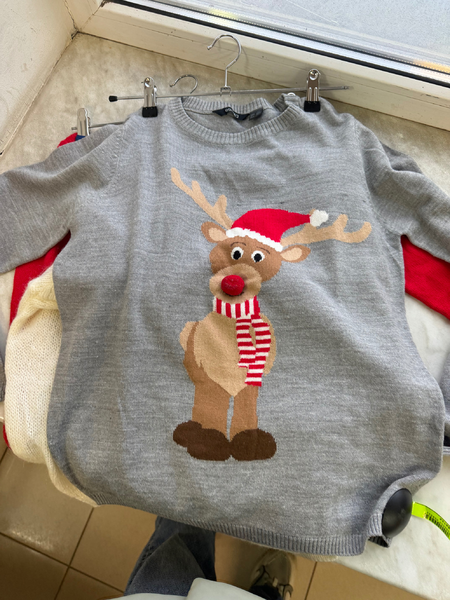 Тоже облепил меня не комплиментарным образом 