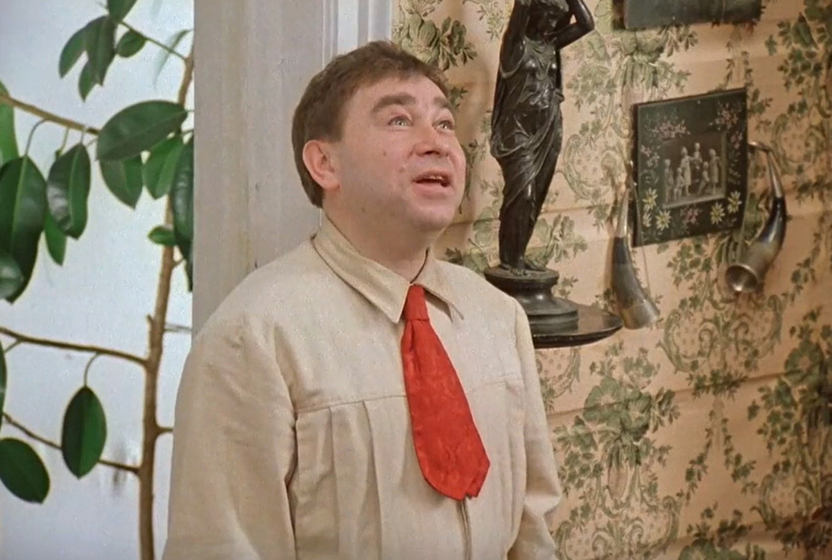 Кадр из кинофильма "Не может быть!", 1975 г., режиссер Леонид Гайдай, сценаристы Владлен Бахнов, Леонид Гайдай, композитор Александр Зацепин (скриншот)