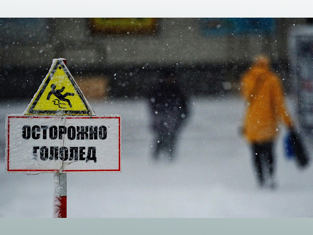 В травмпункт только одной из больниц Твери за сутки обратилось около 100 человек