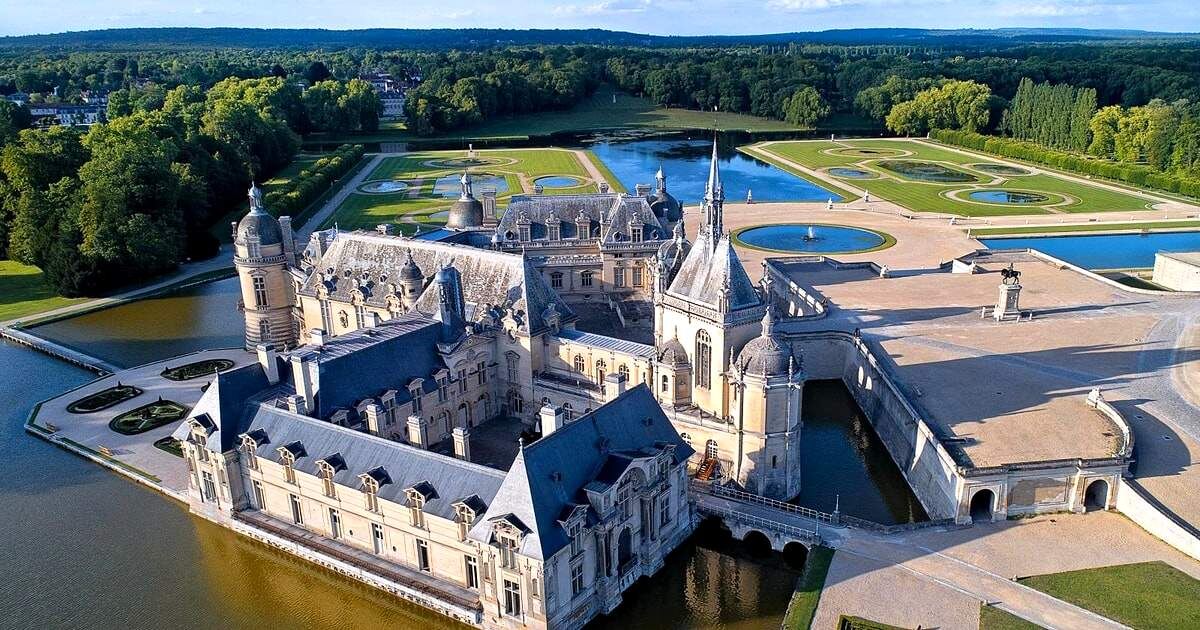 Вид на Шантийи. Источник: Яндекс картинки