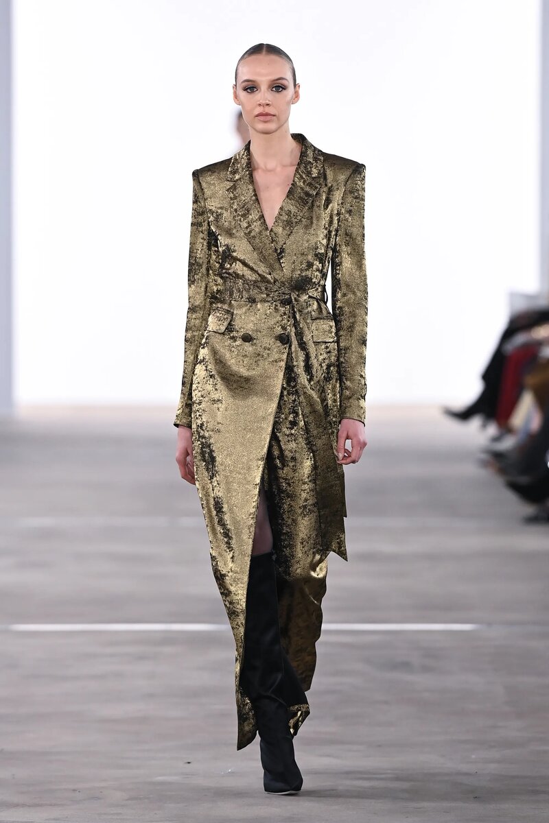 Badgley Mischka Fall 2024 - очарование винтажного гламура 