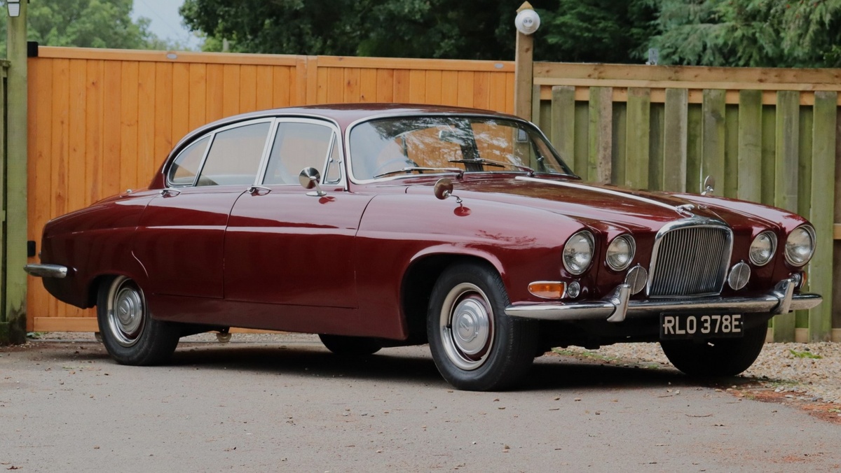 Jaguar Mark X 4.2