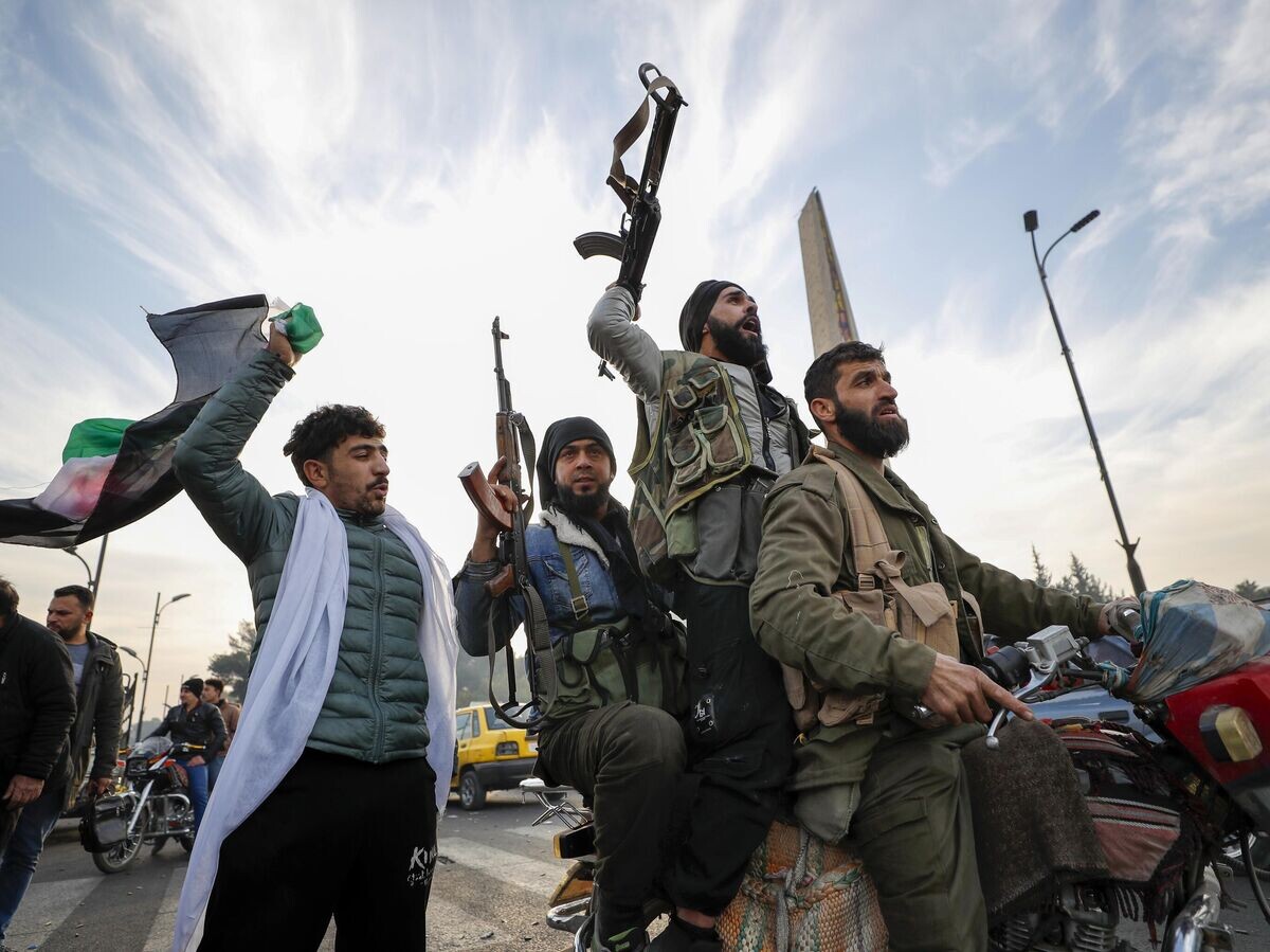    Члены отрядов вооруженной оппозиции в Дамаске, Сирия© AP Photo / Omar Sanadiki