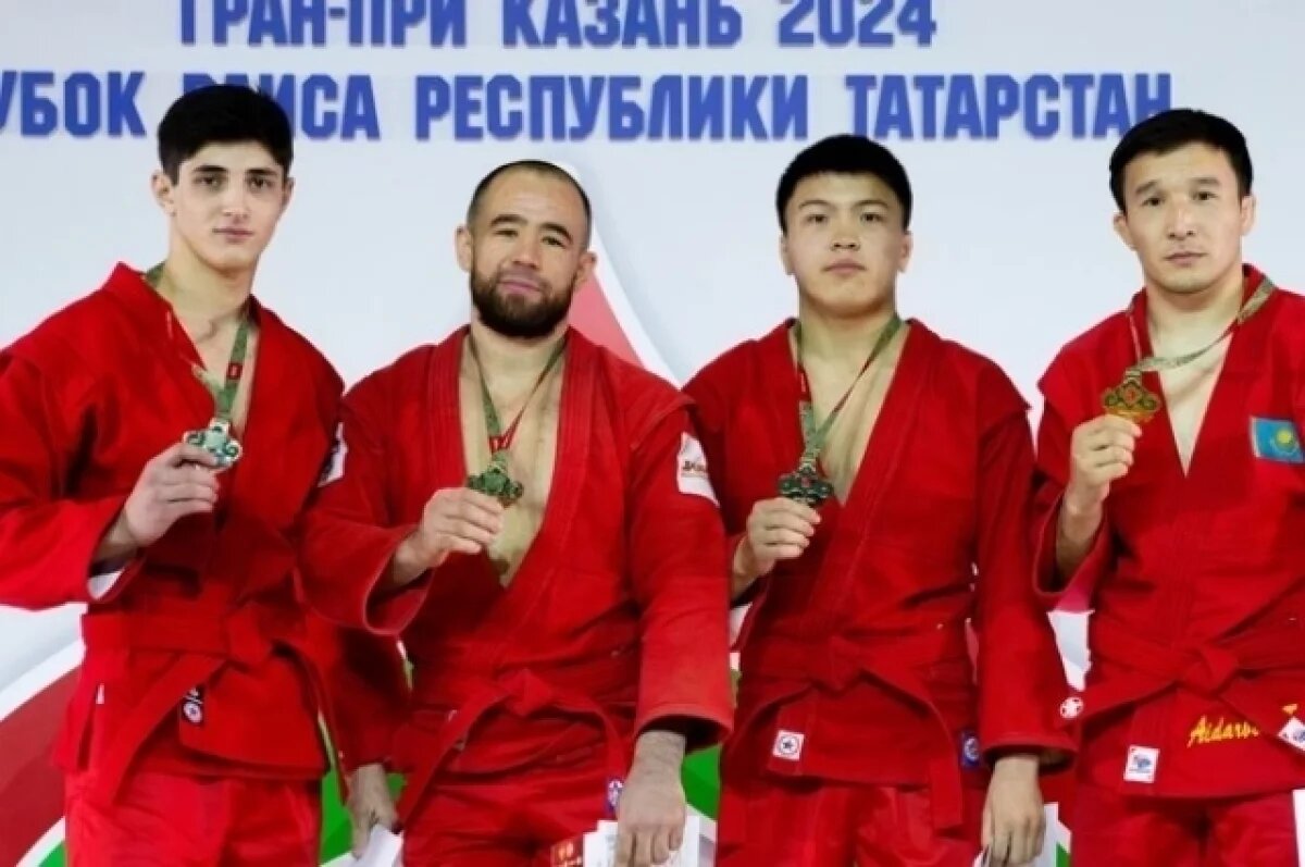    Спортсмен из Адыгеи завоевал второе место на соревнованиях по самбо