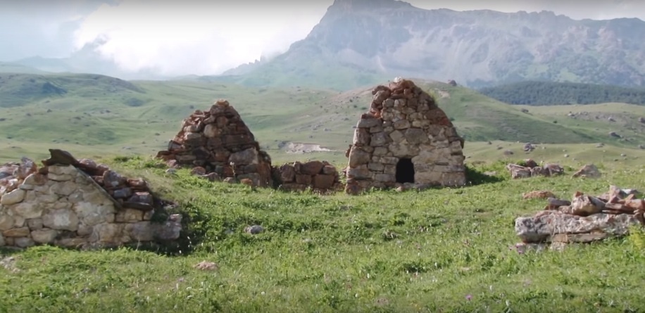 Некрополь в Северной Осетии.