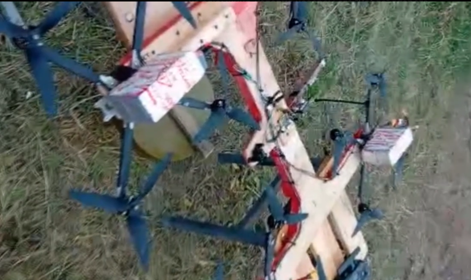 Еще один представитель "грузовичка" из фанеры