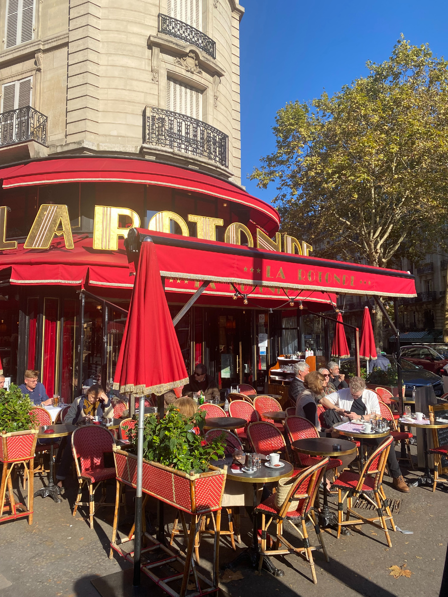 Французский ресторан в Париже