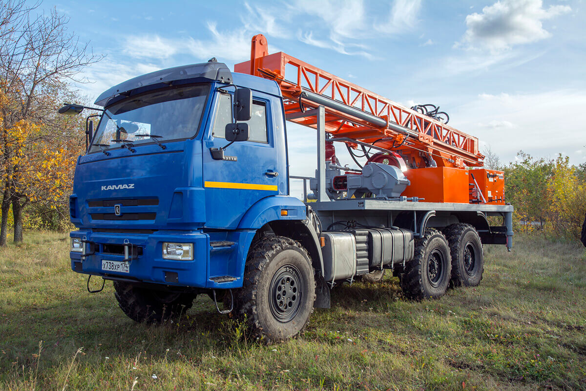 Гидравлическая буровая установка УРБ 3А-3М 