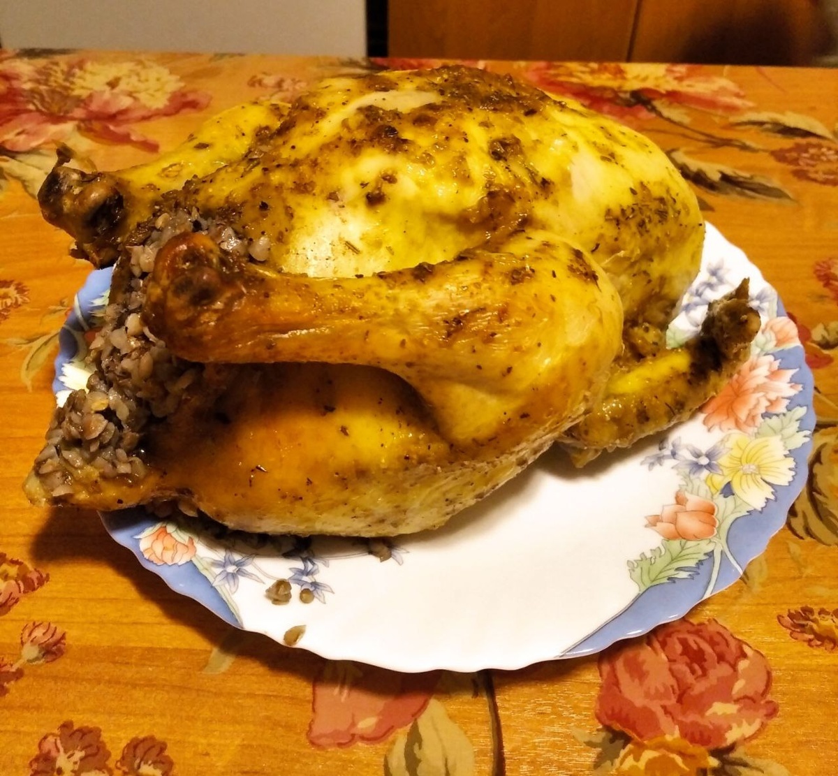 Курица с гречкой запечённая в духовке.