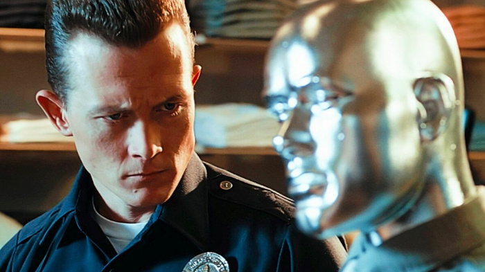 Мой иммунитет смотрит, как я покупаю пачку чипсов вместо гематогенки