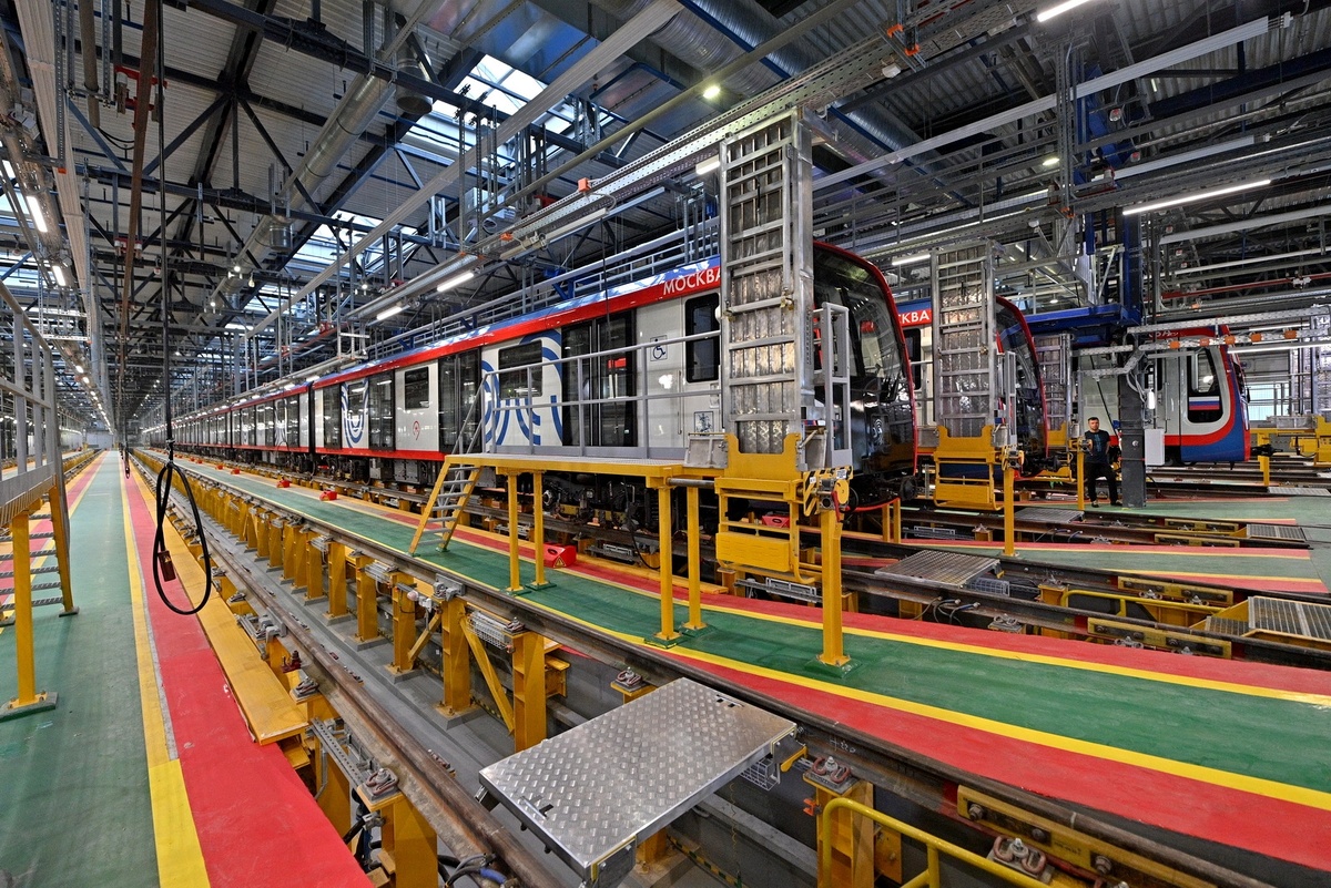 Метродепо "Аминьевское". Канавы для отстоя подвижного состава