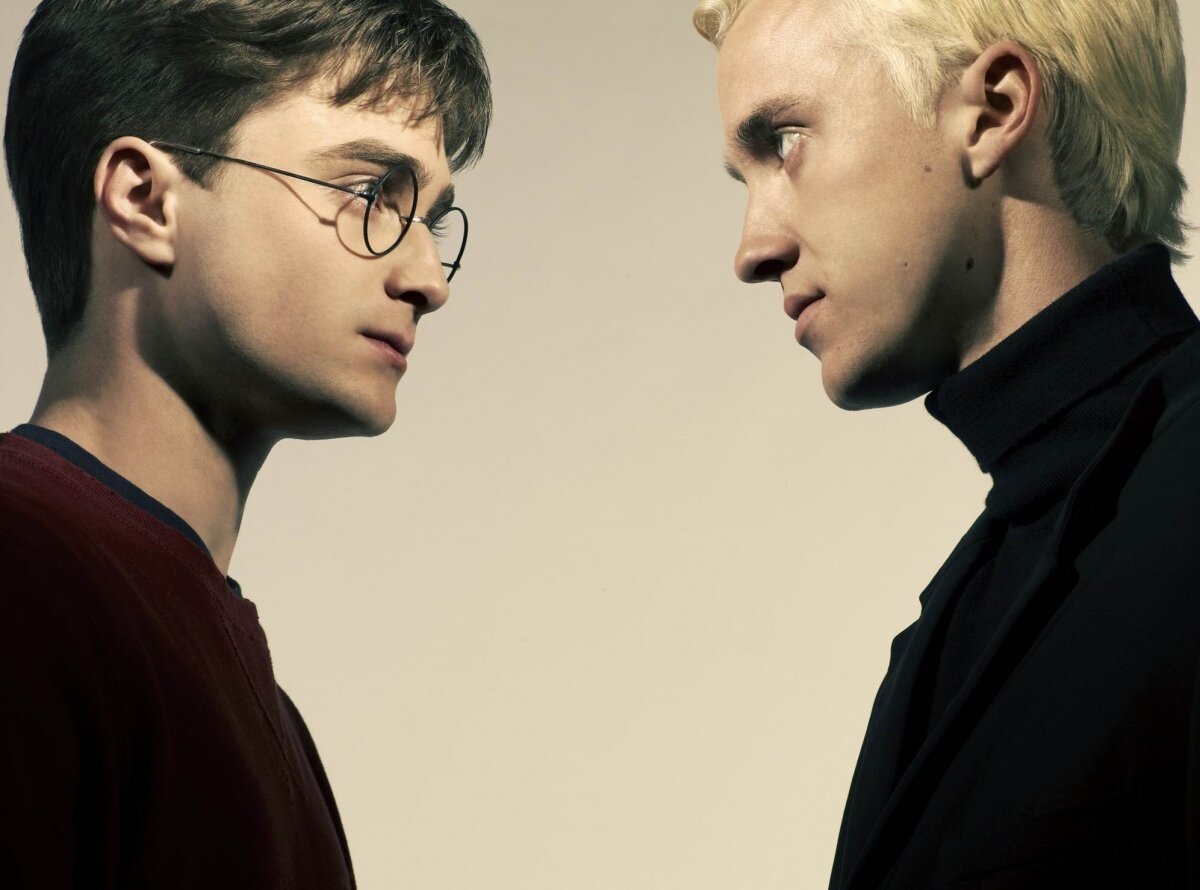 Что бы вы ни думали, замечу лицемерно, а это фото - с Кинопоиска  