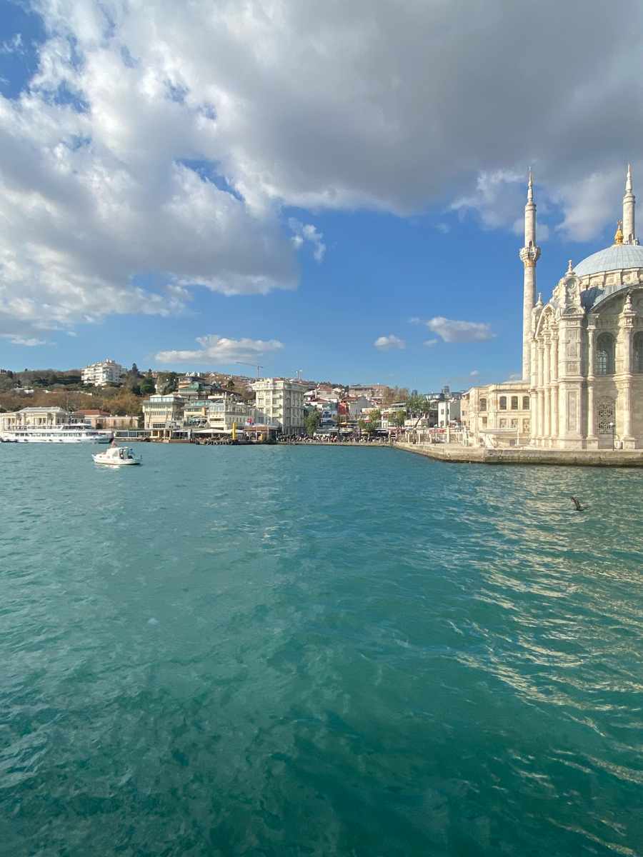 Тот самый дворец))