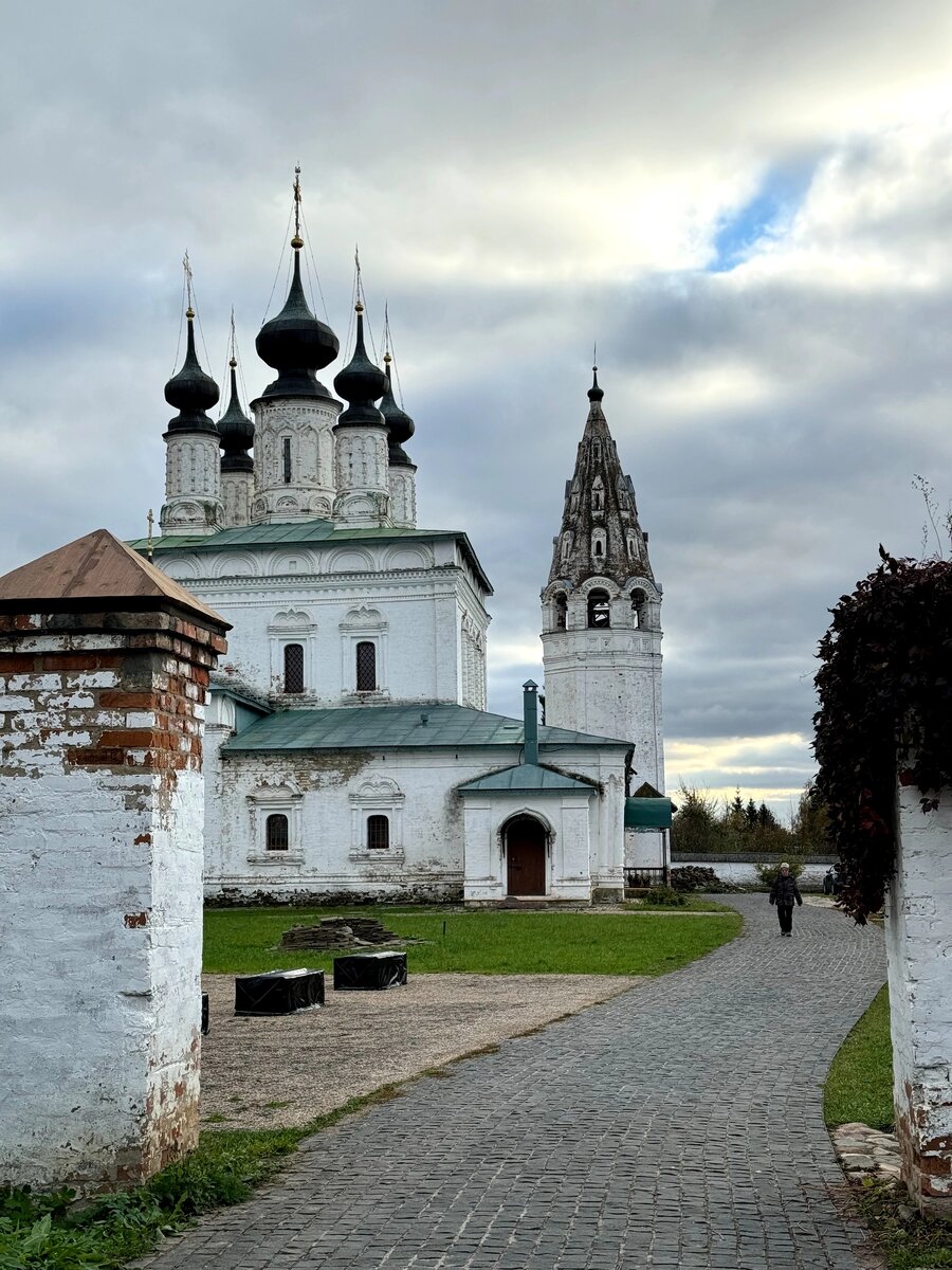 Александровский монастырь в Суздале