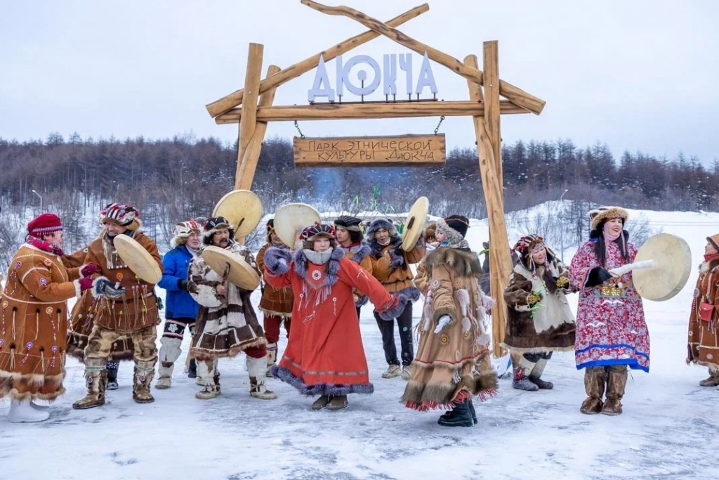 Фото: Входная группа этнопарка “Дюкча” / Сергей Старостин