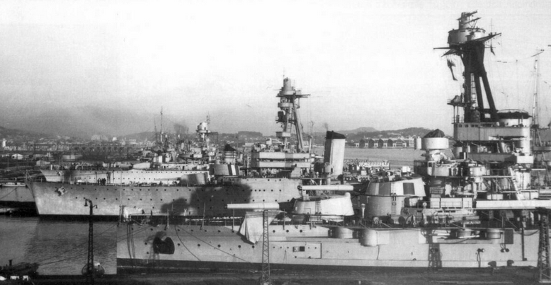 Спасшийся из Мерс-эль –Кебира «Прованс» в Тулоне, 1941 год