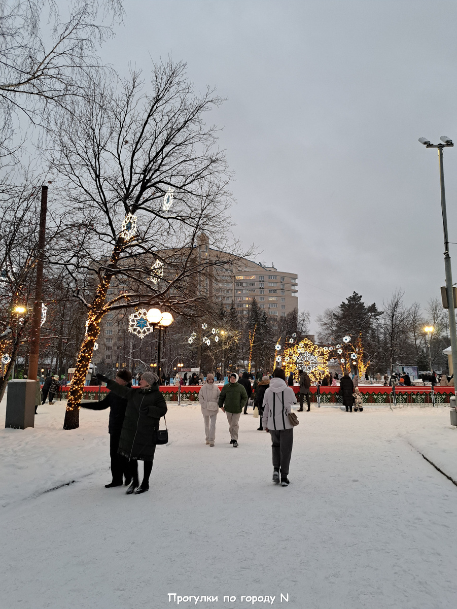 Листайте карусель