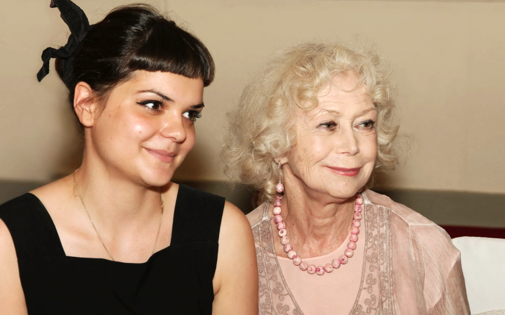 Полина Лазарева и Светлана Немоляева