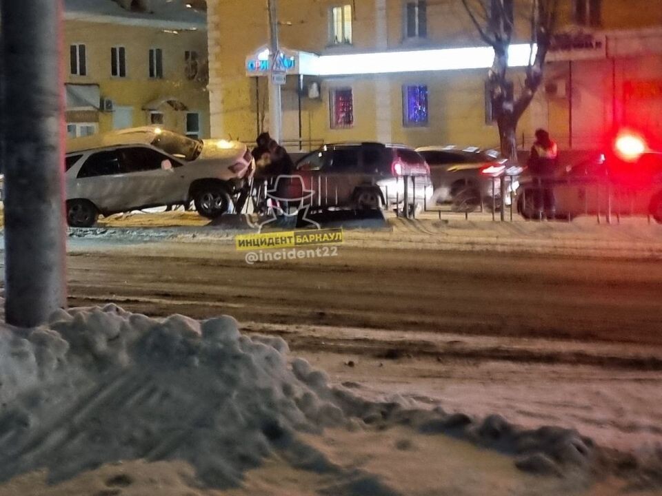    ДТП на проспекте Строителей. Источник: "В курсе 22"