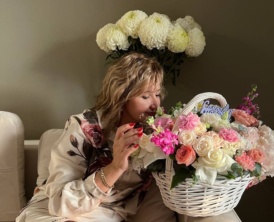 какие потрясающие букеты подарили близкие люди на мой день рождения, который прошел 6 декабря