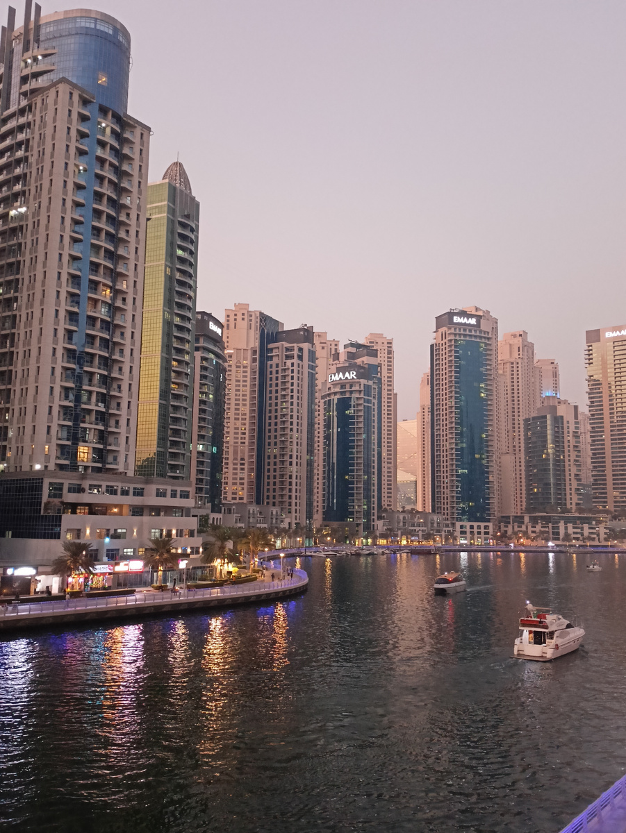 Дубай марина