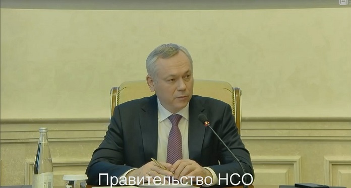    Андрей Травников. Кадр из трансляции оперсовещания