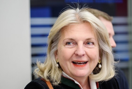    Карин Кнайсль