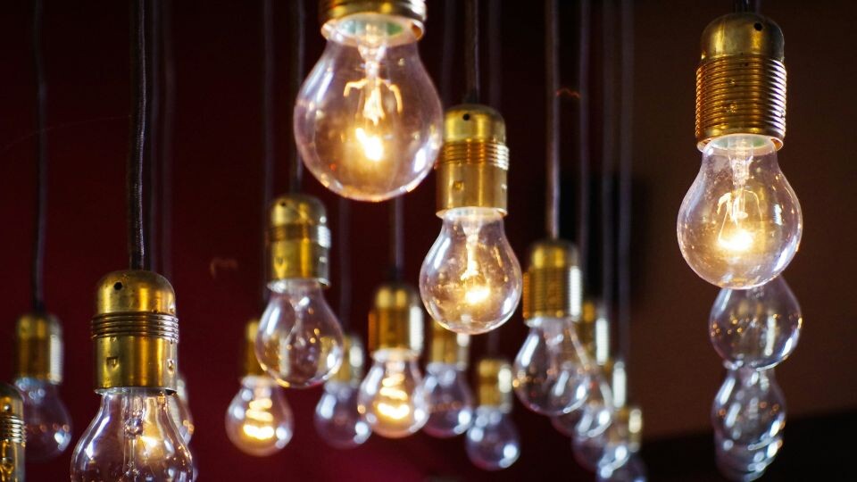    Электричество. Свет. Источник: unsplash.com