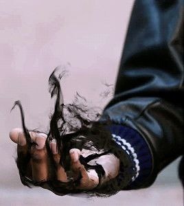 Теневой лигр использует теневую магию. 