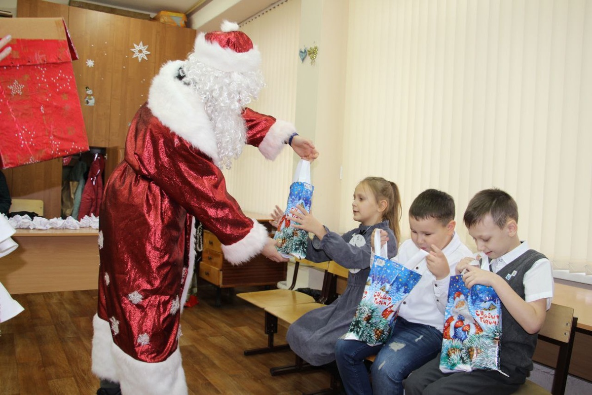 Новый год в первом классе