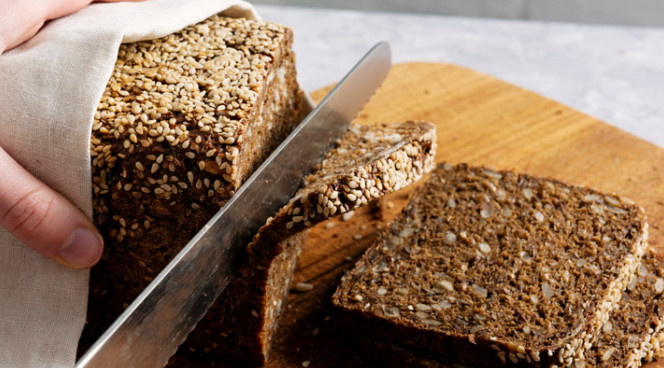 Цельнозерновой хлеб способствует снижению веса (похудению)