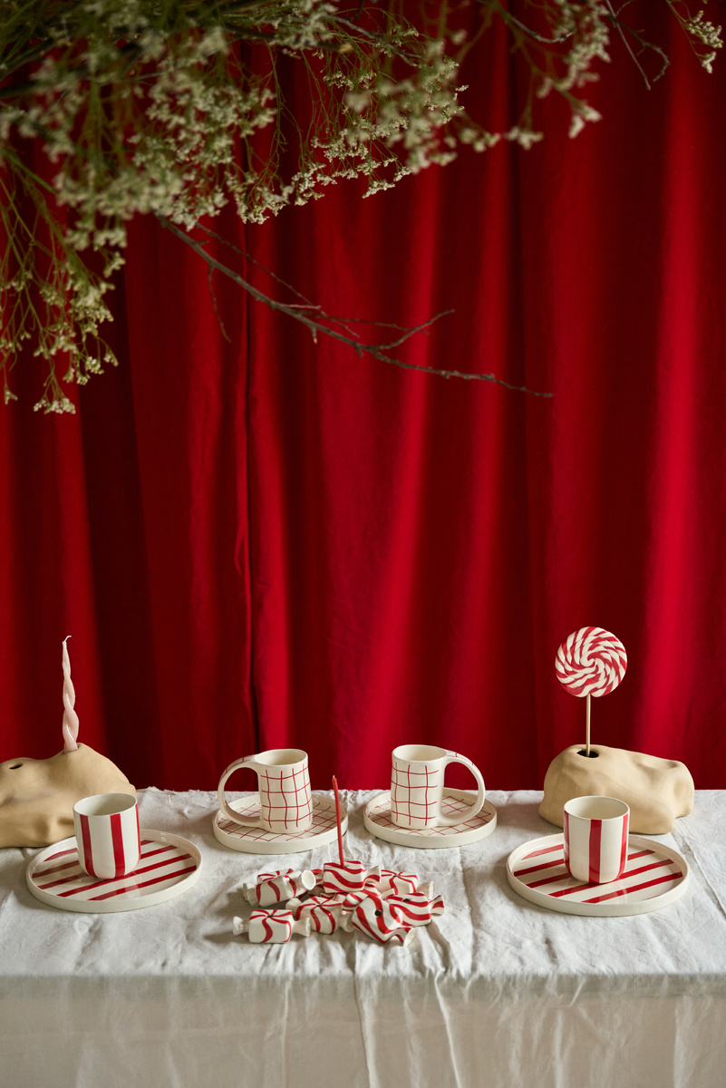 Коллекции «Теплый вечер», «В предвкушении» и подсвечники «Мулен руж» и «Танго».