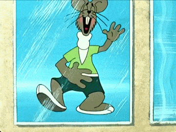 И кто сказал, что "мир кривых зеркал" по-волчьи грустен? Для оптимистов-зайцев - Весел он!