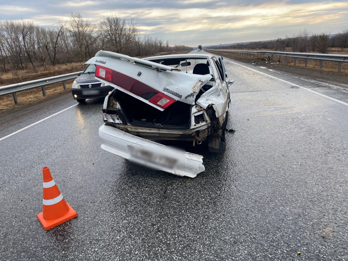    8-летний ребенок, которого после ДТП водитель бросил на трассе в Оренбургской области, умер в больнице