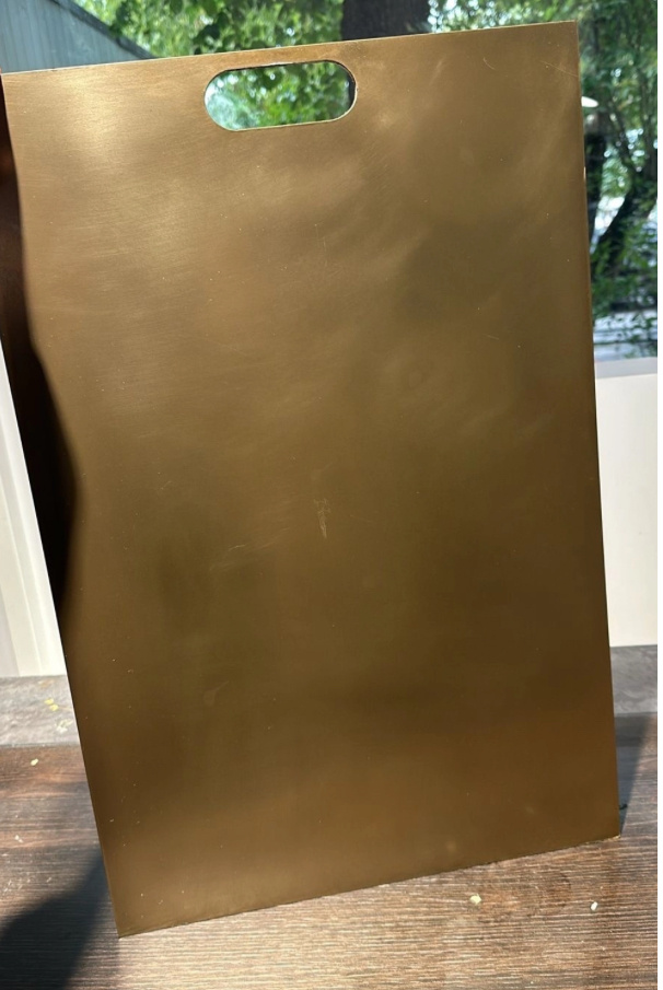 Двухкомпонентный жидкий металл Бронза AuraMetal 2k. Настоящий металл в виде краски , которой можно покрыть любую твердую поверхность.