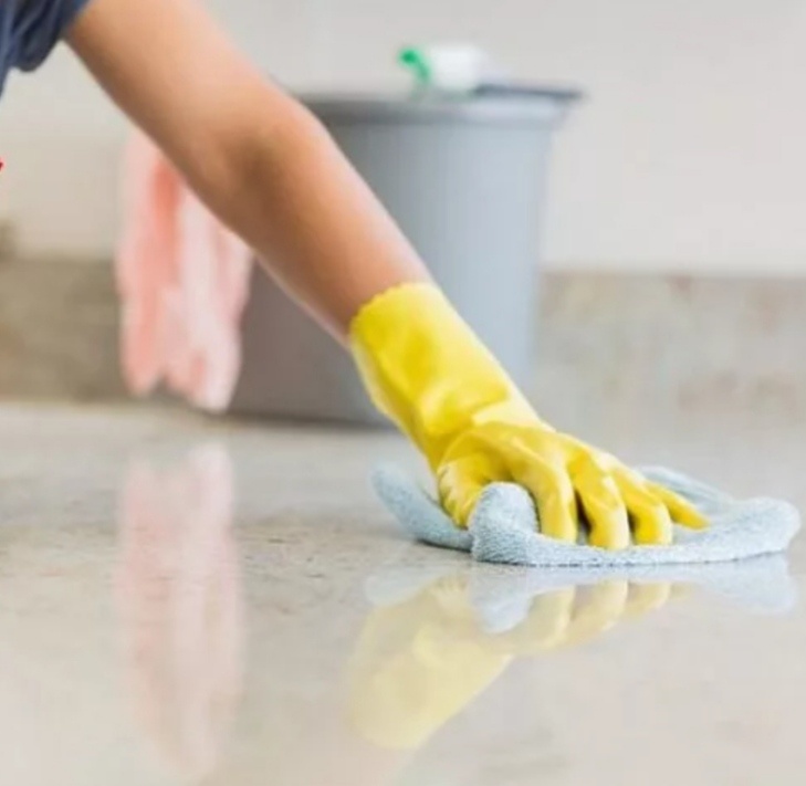 Терла и без того чистые поверхности ...( Взято из Яндекс картинки ) 