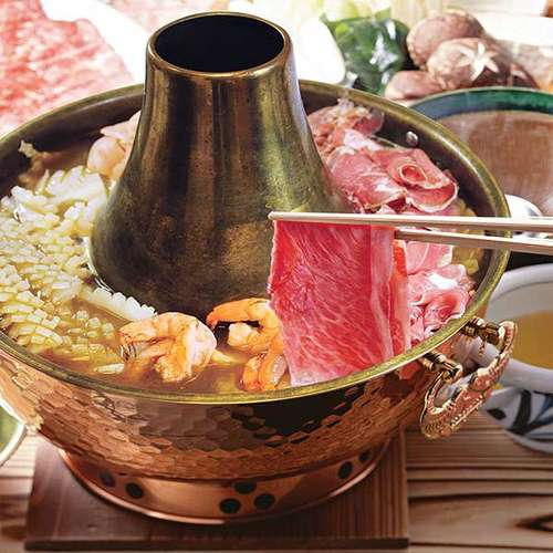 Иллюстрация из общего доступа. Внутри горелка. готовится прямо на столе.