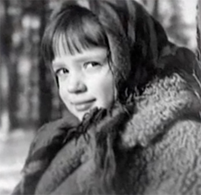 Лена Санаева
