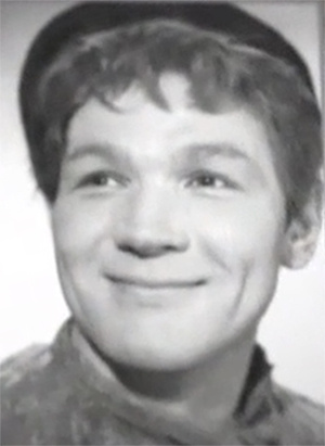 Молодой Сева Санаев