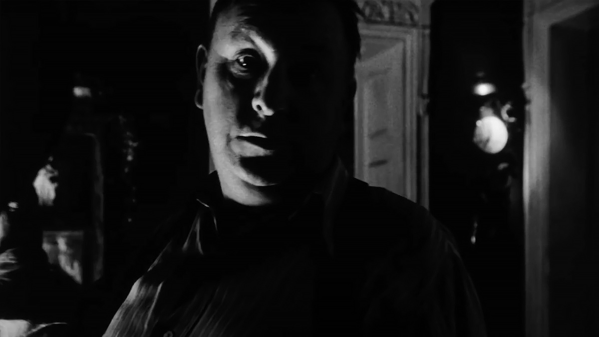 Кадр из фильма «Хрусталёв, машину!»