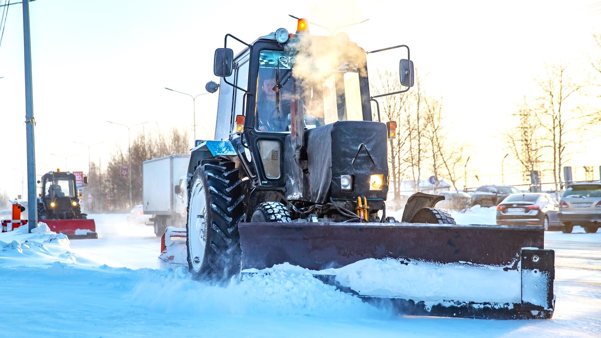    В Сургуте на уборку снега потратят 900 миллионов рублей