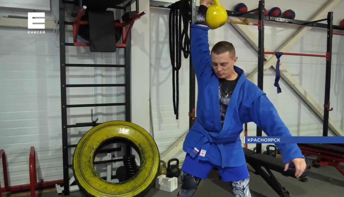     Красноярец Павел Селиванов стал чемпионом мира по самбо среди слепых