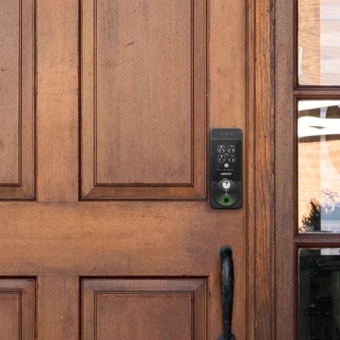 Источник фото: https://4pda.to/2024/01/10/422885/lockly_visage_umnyj_zamok_kotoryj_uznayot_vladeltsa_i_eschyo_100_chelovek/?ysclid=m4gttb5yfo728652525