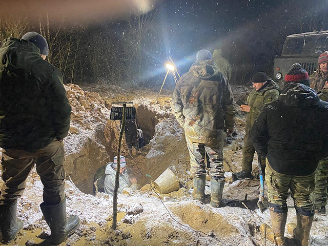 Подняли самолет, разбившийся под Ржевом Тверской области в августе 42-го