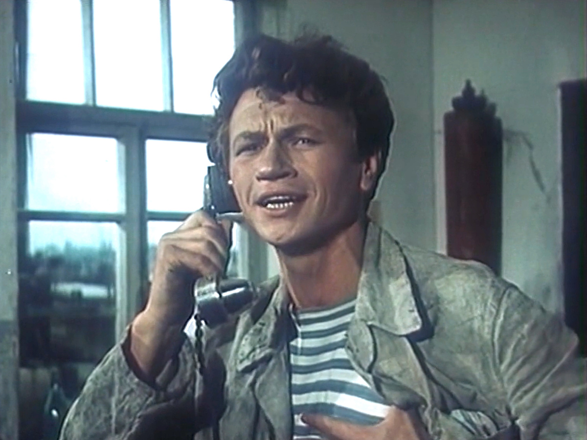 Кадр из кинофильма "Добровольцы", 1958 г., режиссер Юрий Егоров, сценаристы Юрий Егоров, Евгений Долматовский, композитор Марк Фрадкин (скриншот) 