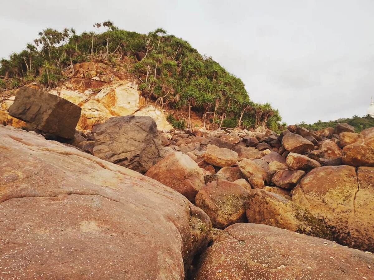 Валуны на мысе Румассала.