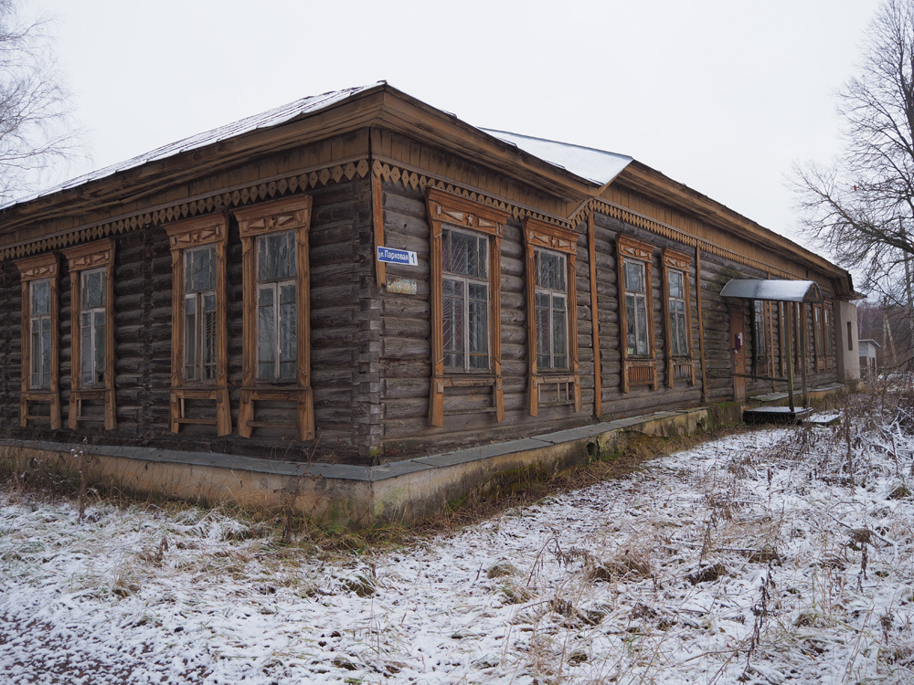 Здание клуба.