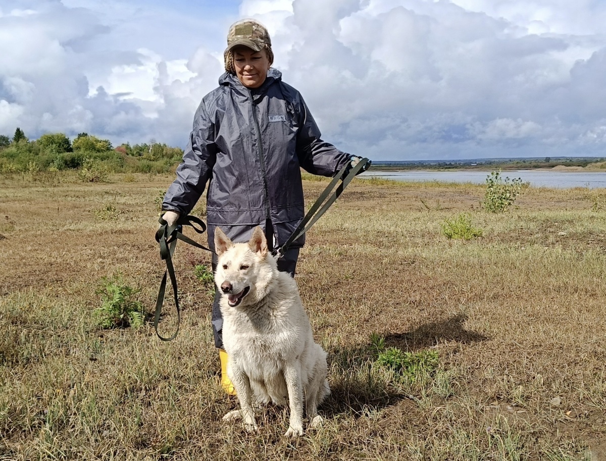 Милочка - копилочка , она же заведующая столовой с куратором Еленой 