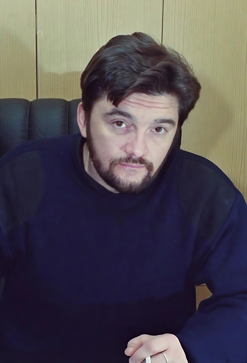 Андрей Константинов 